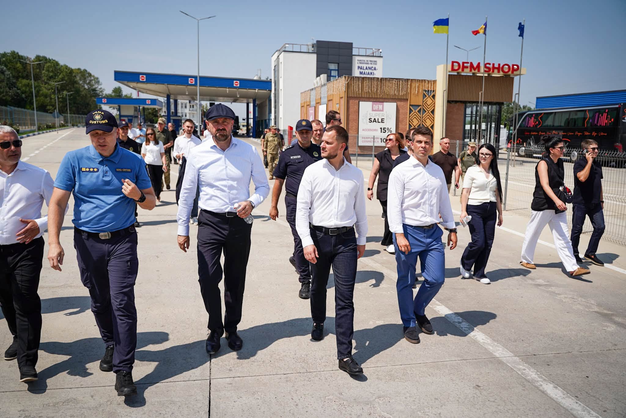 Україна та Молдова домовилися прискорити транзит вантажів через спільний кордон
